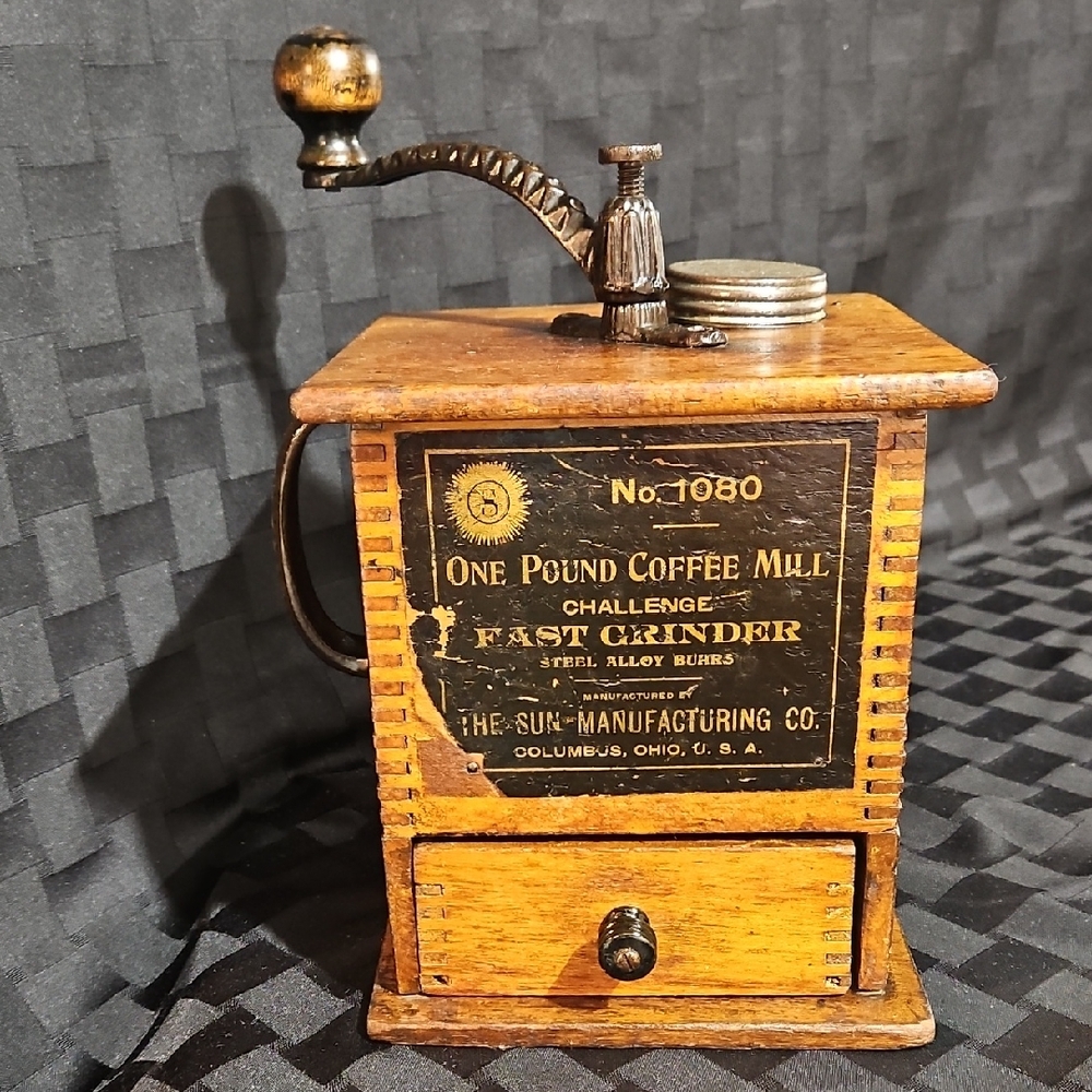 Antique Sun Mfg No 1080 One Pound Coffee Mill Fast Grinder with Original Label